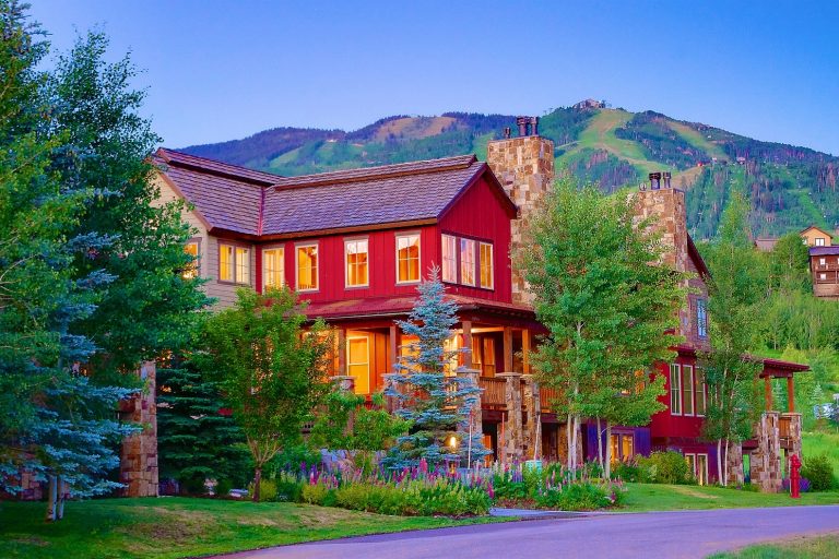 SteamboatRealtyPhoto.Porches2000 4511 smaller SteamboatRealtyPhoto.Porches2000 4511 smaller